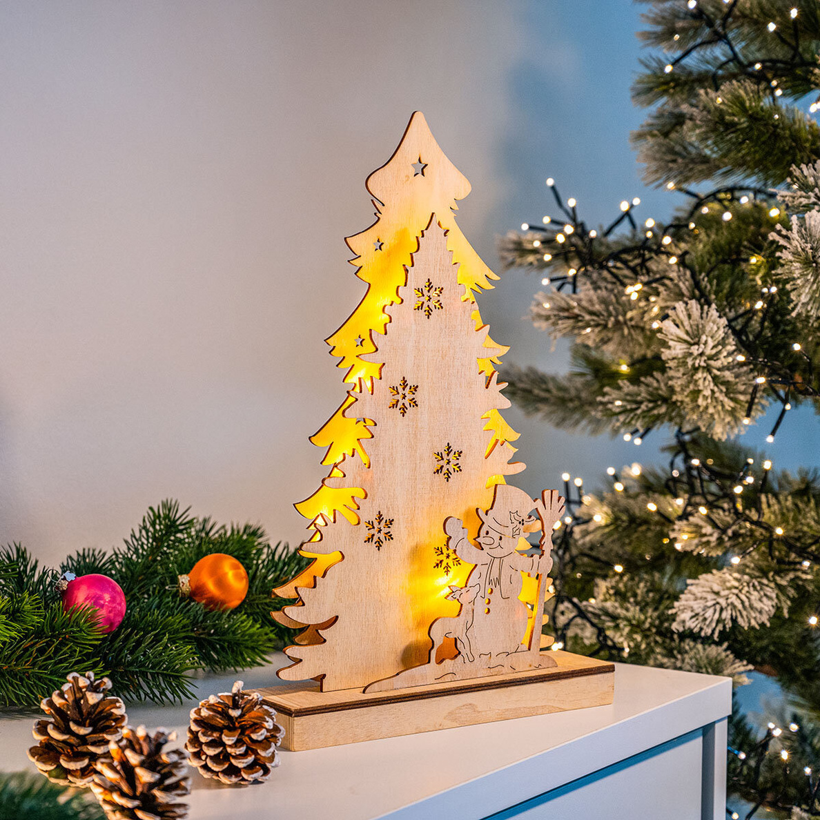 3D-LED-Weihnachtsbaum mit Schneemann bestellen