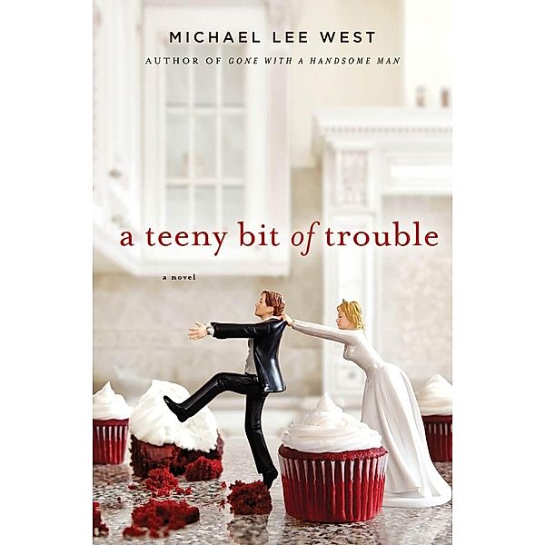 A Teeny Bit of Trouble / Teeny Templeton Mysteries Bd.2, Michael Lee West