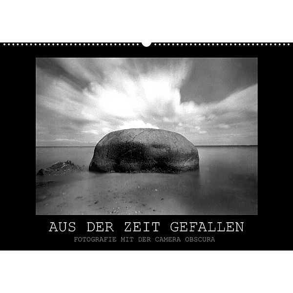 Aus der Zeit gefallen - Fotografie mit der Camera Obscura (Wandkalender 2023 DIN A2 quer), Manfred Haupthoff