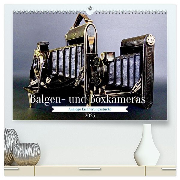 Balgen- und Boxkameras - Analoge Erinnerungsstücke (hochwertiger Premium Wandkalender 2025 DIN A2 quer), Kunstdruck in Hochglanz, Calvendo, Jean-Louis Glineur