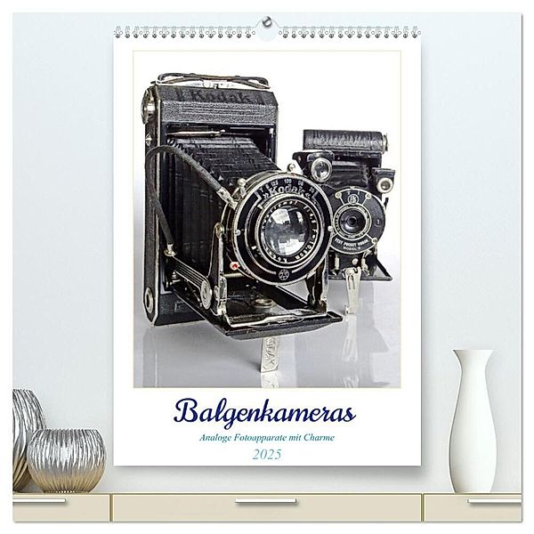 Balgenkameras - Analoge Fotoapparate mit Charme (hochwertiger Premium Wandkalender 2025 DIN A2 hoch), Kunstdruck in Hochglanz, Calvendo, Jean-Louis Glineur