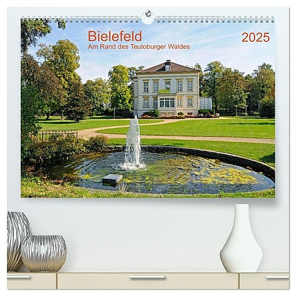 Bielefeld Am Rand des Teutoburger Waldes (hochwertiger Premium Wandkalender 2025 DIN A2 quer), Kunstdruck in Hochglanz, Calvendo, Prime Selection