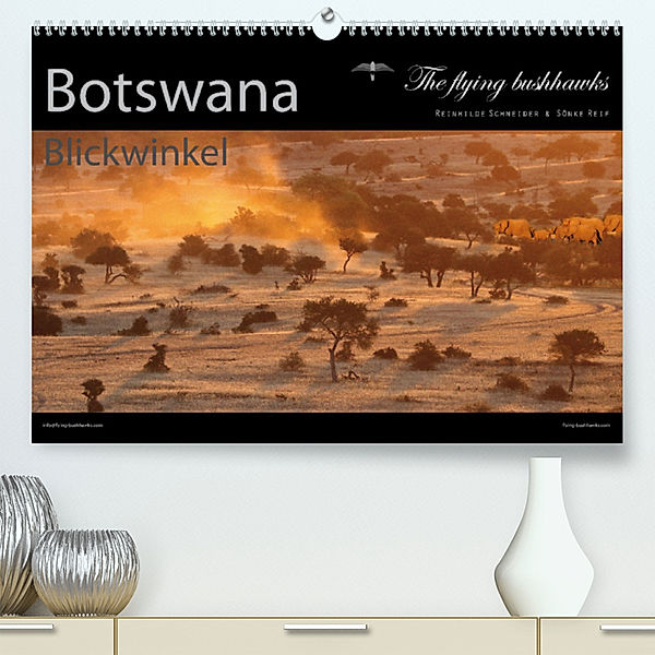 Botswana Blickwinkel 2023 (Premium, hochwertiger DIN A2 Wandkalender 2023, Kunstdruck in Hochglanz), The flying bushhawks