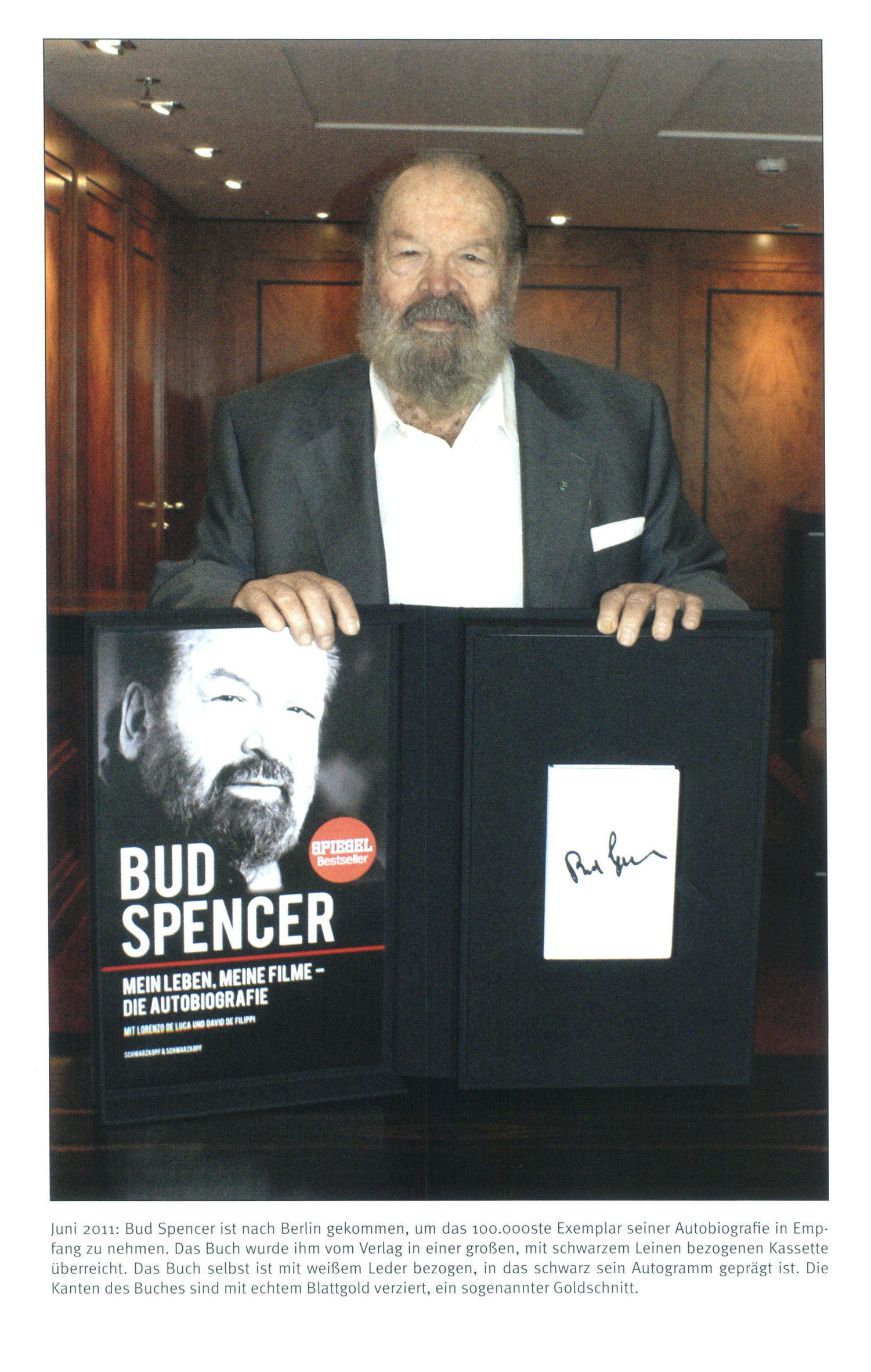 Bud Spencer - In achtzig Jahren um die Welt: Handsignierte, limitierte und  nummerierte Sonderausgabe im Schmuckschuber von Carlo Pedersoli und Lorenzo  De Luca (2013, Gebundene Ausgabe) online kaufen