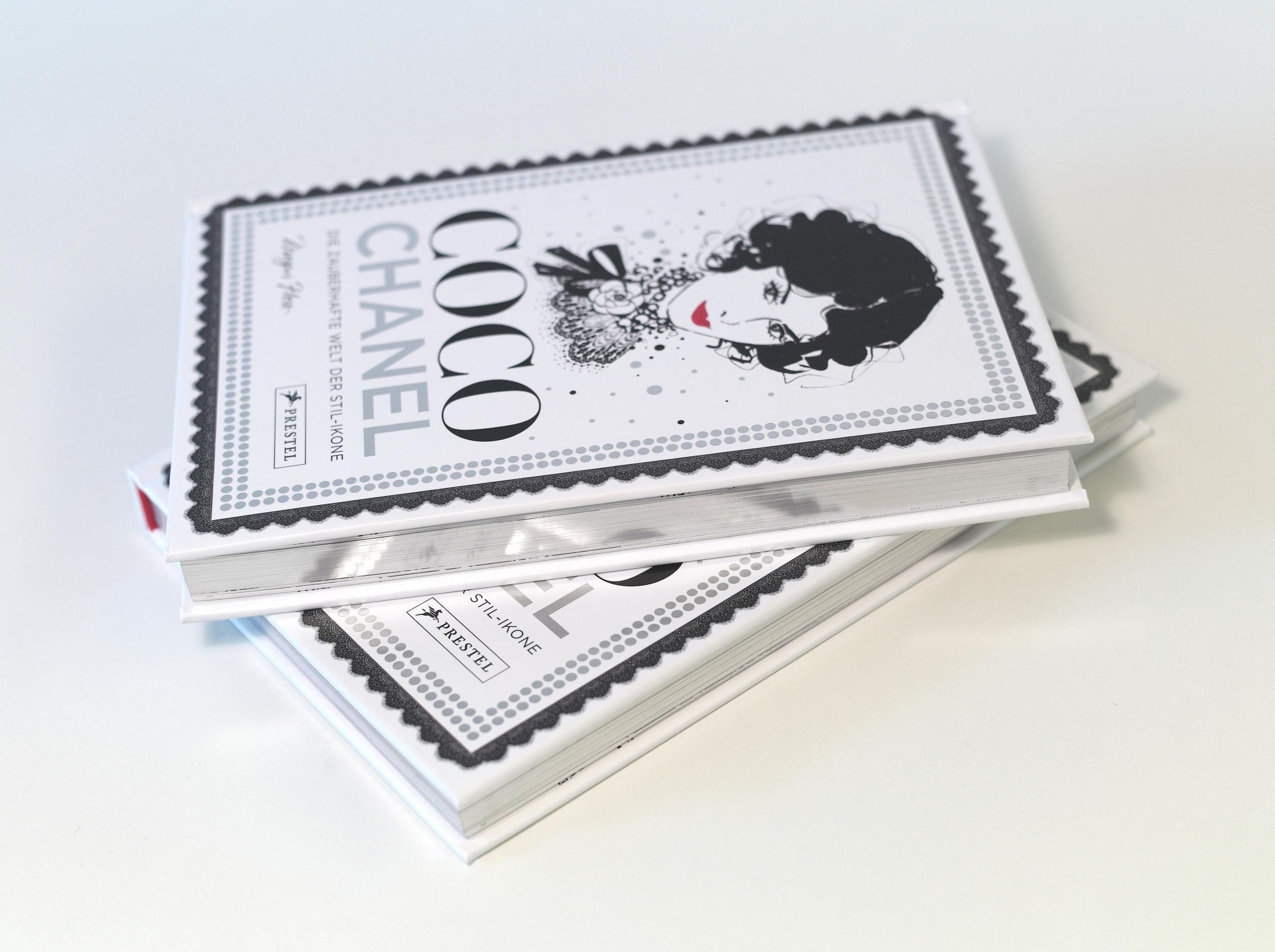 Coco Chanel Buch von Megan Hess versandkostenfrei bestellen - Weltbild.ch