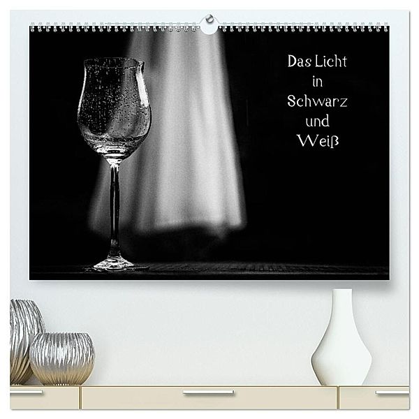 Das Licht in Schwarz und Weiß (hochwertiger Premium Wandkalender 2024 DIN A2 quer), Kunstdruck in Hochglanz, Andreas Klesse