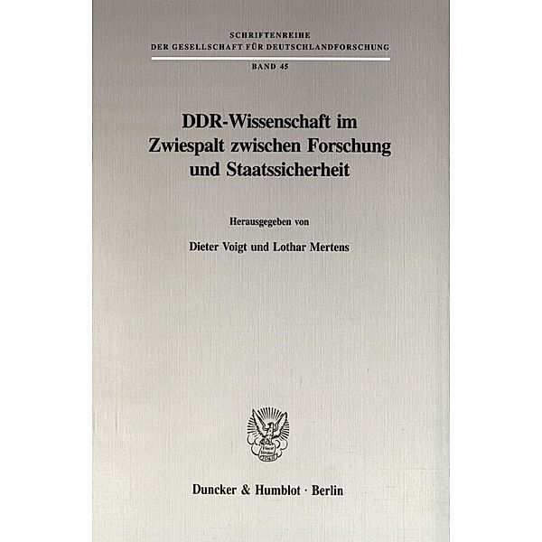 DDR-Wissenschaft im Zwiespalt zwischen Forschung und Staatssicherheit.