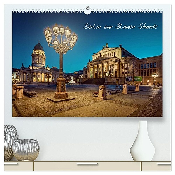 Die Blaue Stunde in Berlin (hochwertiger Premium Wandkalender 2024 DIN A2 quer), Kunstdruck in Hochglanz, Fotoatelier Berlin