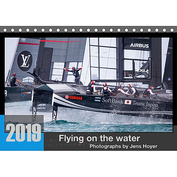 Flying on the water 2019 - Photographs by Jens Hoyer (Tischkalender 2019 DIN A5 quer), Jens Hoyer