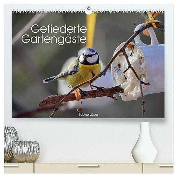 Gefiederte Gartengäste (hochwertiger Premium Wandkalender 2024 DIN A2 quer), Kunstdruck in Hochglanz, Sabine Löwer