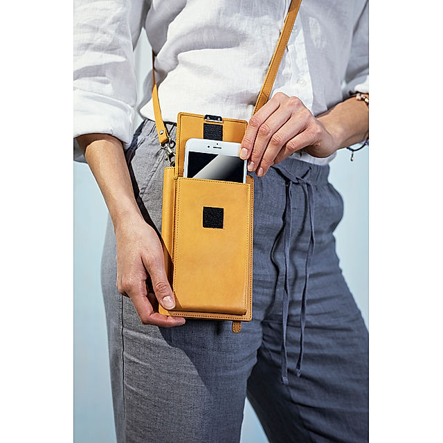 Handy-Umhängetasche mit Kartenfächern, Leder Farbe: cognac | Weltbild.ch