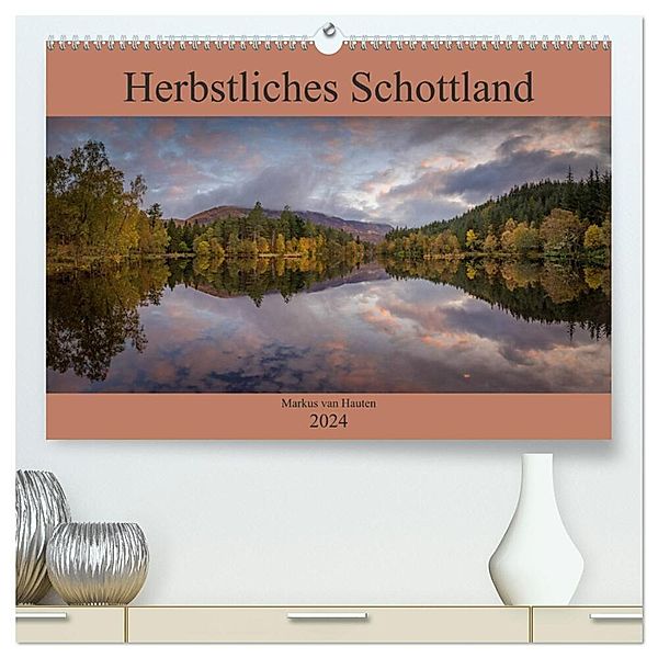 Herbstliches Schottland (hochwertiger Premium Wandkalender 2024 DIN A2 quer), Kunstdruck in Hochglanz, Markus van Hauten