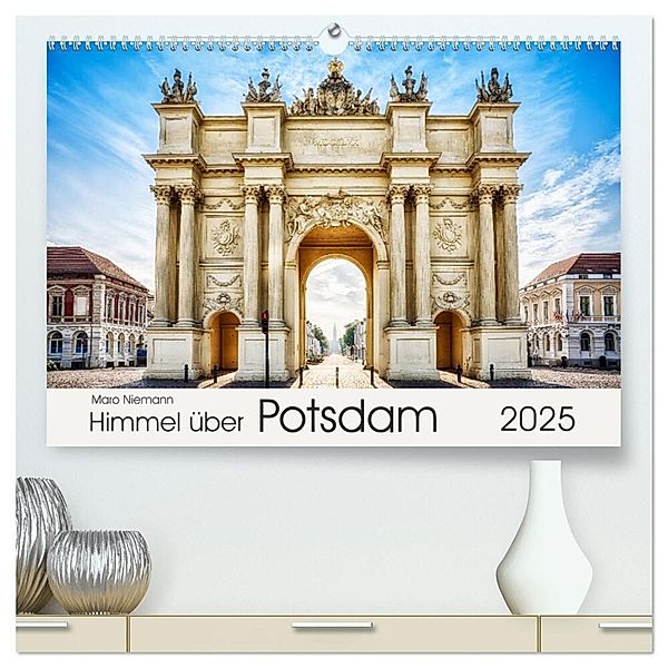 Himmel über Potsdam (hochwertiger Premium Wandkalender 2025 DIN A2 quer), Kunstdruck in Hochglanz, Calvendo, Maro Niemann
