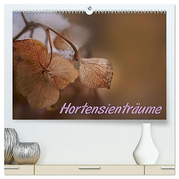 Hortensienträume (hochwertiger Premium Wandkalender 2024 DIN A2 quer), Kunstdruck in Hochglanz, Petra Voss