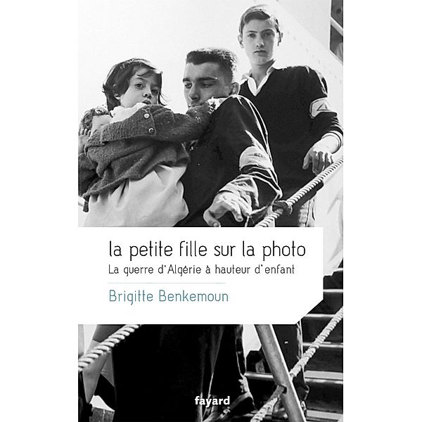 La petite fille sur la photo / Documents, Brigitte Benkemoun