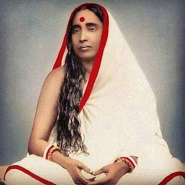 La Santa Madre - Sri Sri Sarada Devi- Spanish, Chandan Chatterjee