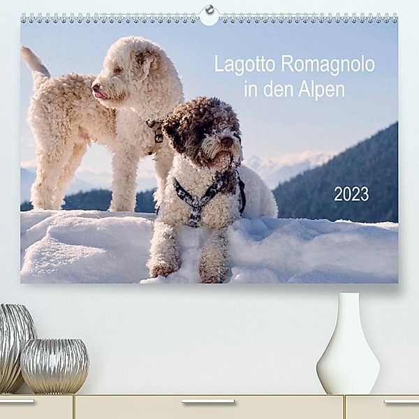 Lagotto Romagnolo in den Alpen 2023 (Premium, hochwertiger DIN A2 Wandkalender 2023, Kunstdruck in Hochglanz), wuffclick-pic