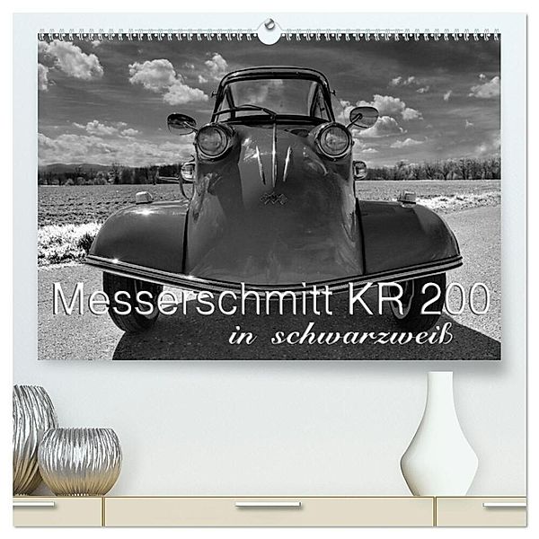 Messerschmitt KR 200 in schwarzweiß (hochwertiger Premium Wandkalender 2024 DIN A2 quer), Kunstdruck in Hochglanz, Ingo Laue