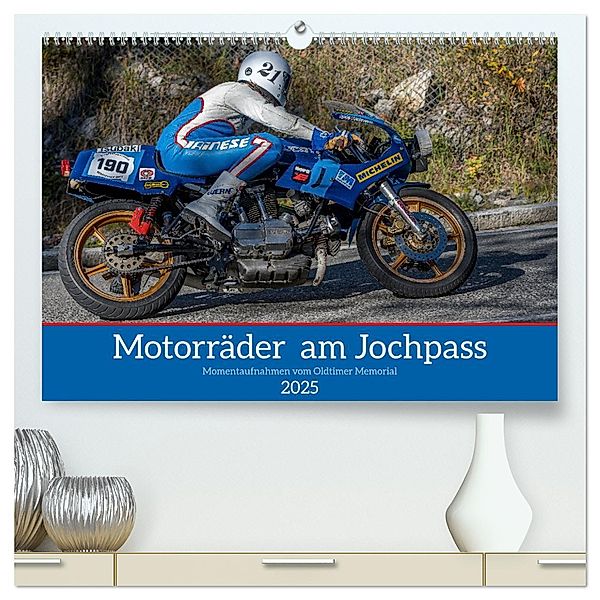 Motorräder am Jochpass (hochwertiger Premium Wandkalender 2025 DIN A2 quer), Kunstdruck in Hochglanz, Calvendo, Stephan Käufer