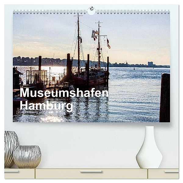 Museumshafen Hamburg - die Perspektive (hochwertiger Premium Wandkalender 2024 DIN A2 quer), Kunstdruck in Hochglanz, Eberhard Kaum