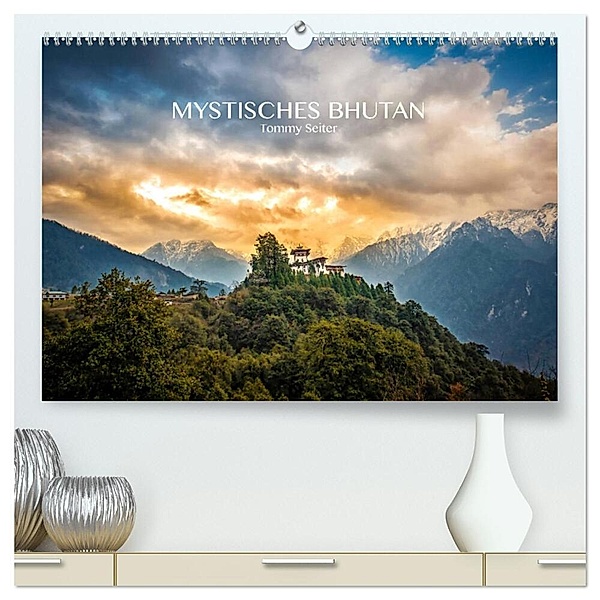 Mystisches Bhutan (hochwertiger Premium Wandkalender 2025 DIN A2 quer), Kunstdruck in Hochglanz, Calvendo, Tommy Seiter