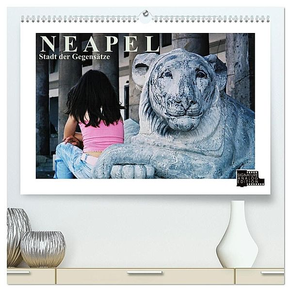 Neapel - Stadt der Gegensätze (hochwertiger Premium Wandkalender 2025 DIN A2 quer), Kunstdruck in Hochglanz, Calvendo, Walter J. Richtsteig