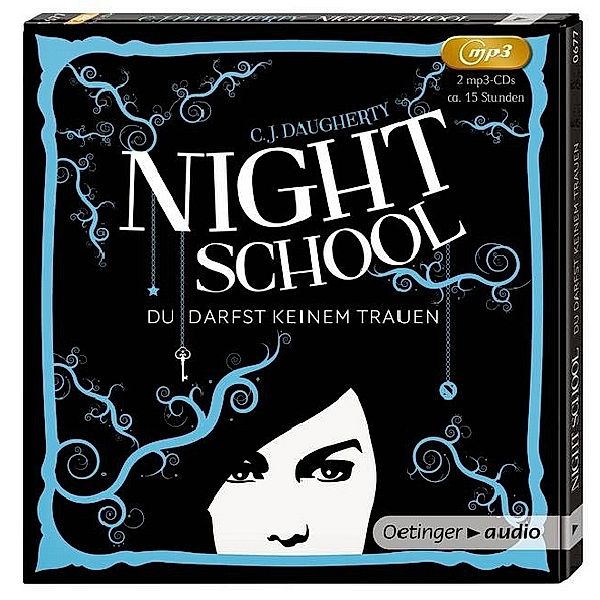 Night School - 1 - Du darfst keinem trauen, C. J. Daugherty