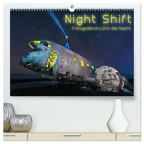 Night shift - Fotografie im Licht der Nacht (hochwertiger Premium Wandkalender 2024 DIN A2 quer), Kunstdruck in Hochglanz, Denis Feiner