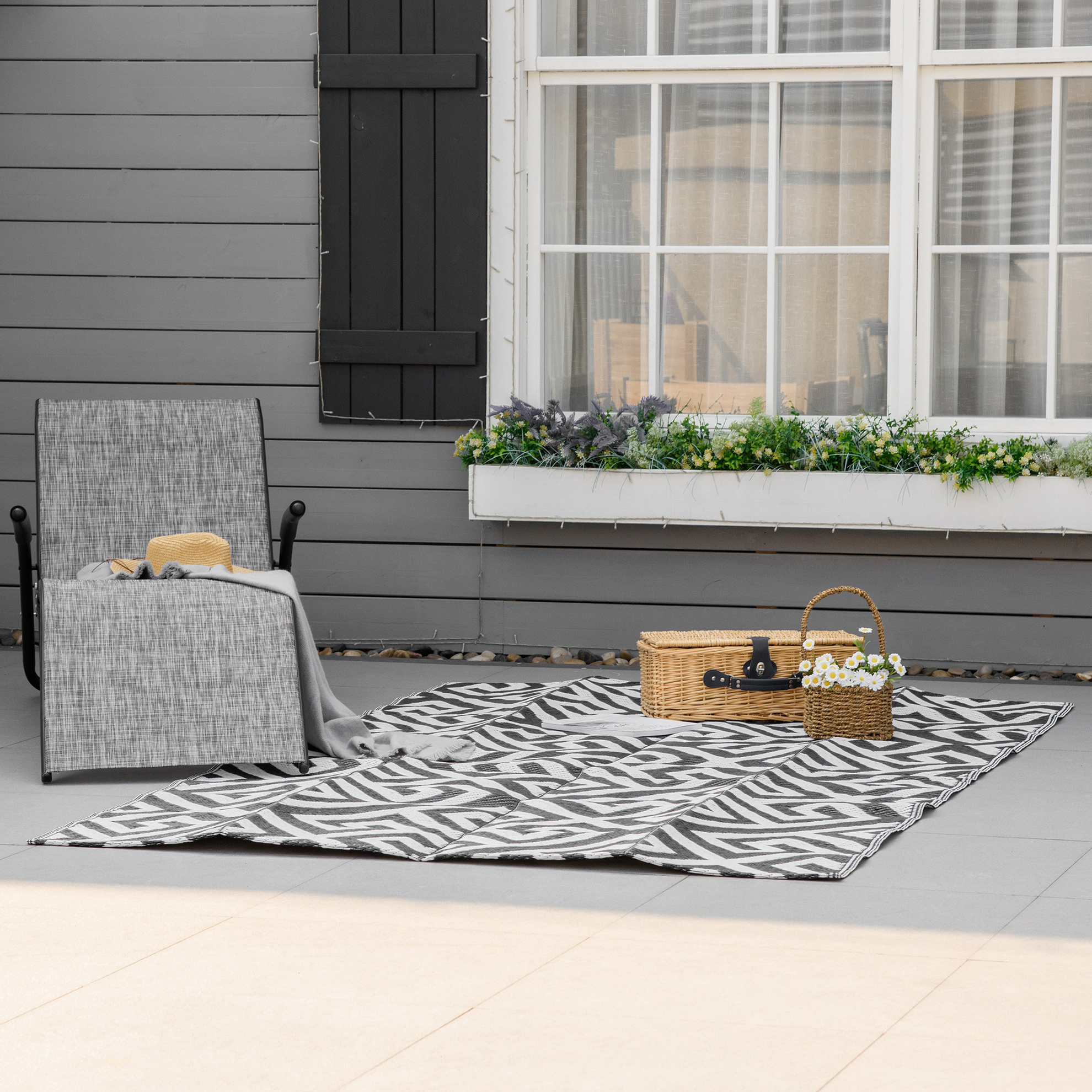 Outdoor-Teppich mit doppelseitigem Design schwarz, weiß Farbe: mehrfarbig