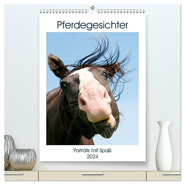 Pferdegesichter - Porträts mit Spaß (hochwertiger Premium Wandkalender 2024 DIN A2 hoch), Kunstdruck in Hochglanz, Meike Bölts