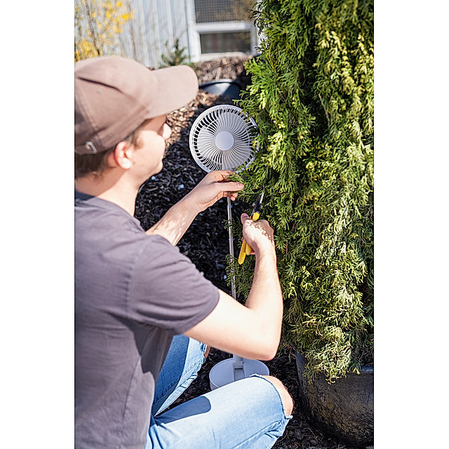 Portabler Akku Ventilator jetzt bei  bestellen