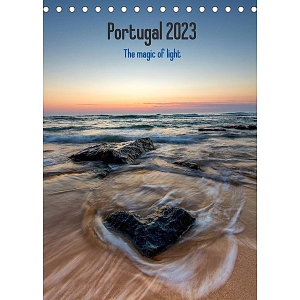 Portugal - Die Magie des Lichts (Tischkalender 2023 DIN A5 hoch), Paraskevas Comninos