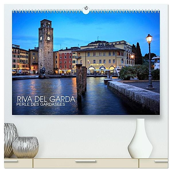 Riva del Garda - Perle des Gardasees (hochwertiger Premium Wandkalender 2025 DIN A2 quer), Kunstdruck in Hochglanz, Calvendo, Val Thoermer