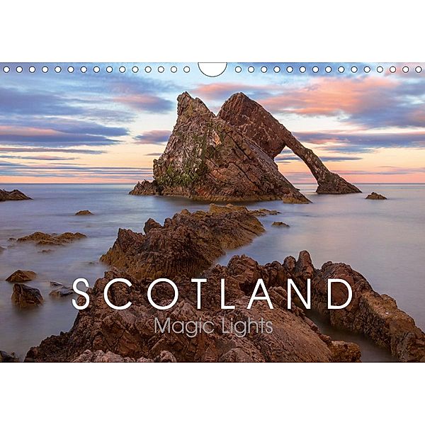 Scotland - Magic Lights (Wall Calendar 2021 DIN A4 Landscape), hiacynta jelen
