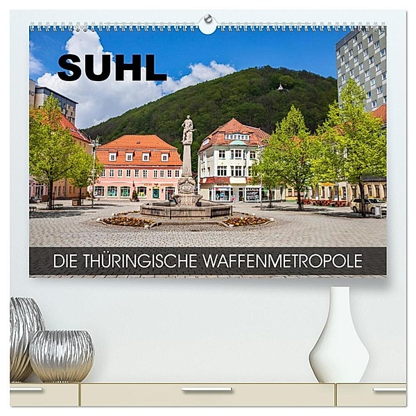 Suhl - die thüringische Waffenmetropole (hochwertiger Premium Wandkalender 2024 DIN A2 quer), Kunstdruck in Hochglanz, Val Thoermer