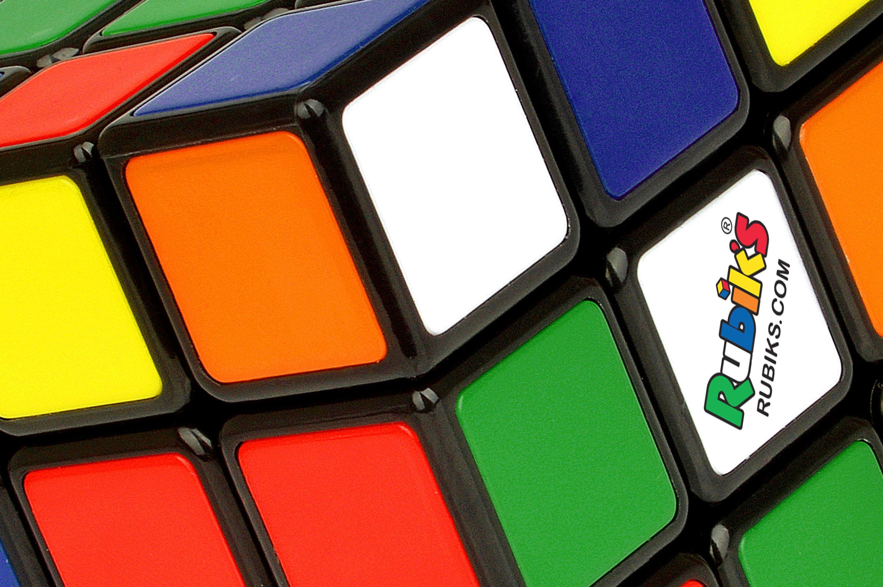 Thinkfun Rubik's Cube, der original Zauberwürfel 3x3 von Rubik's -  Verbesserte, leichtgängigere Version, ideales Knobels | Weltbild.ch