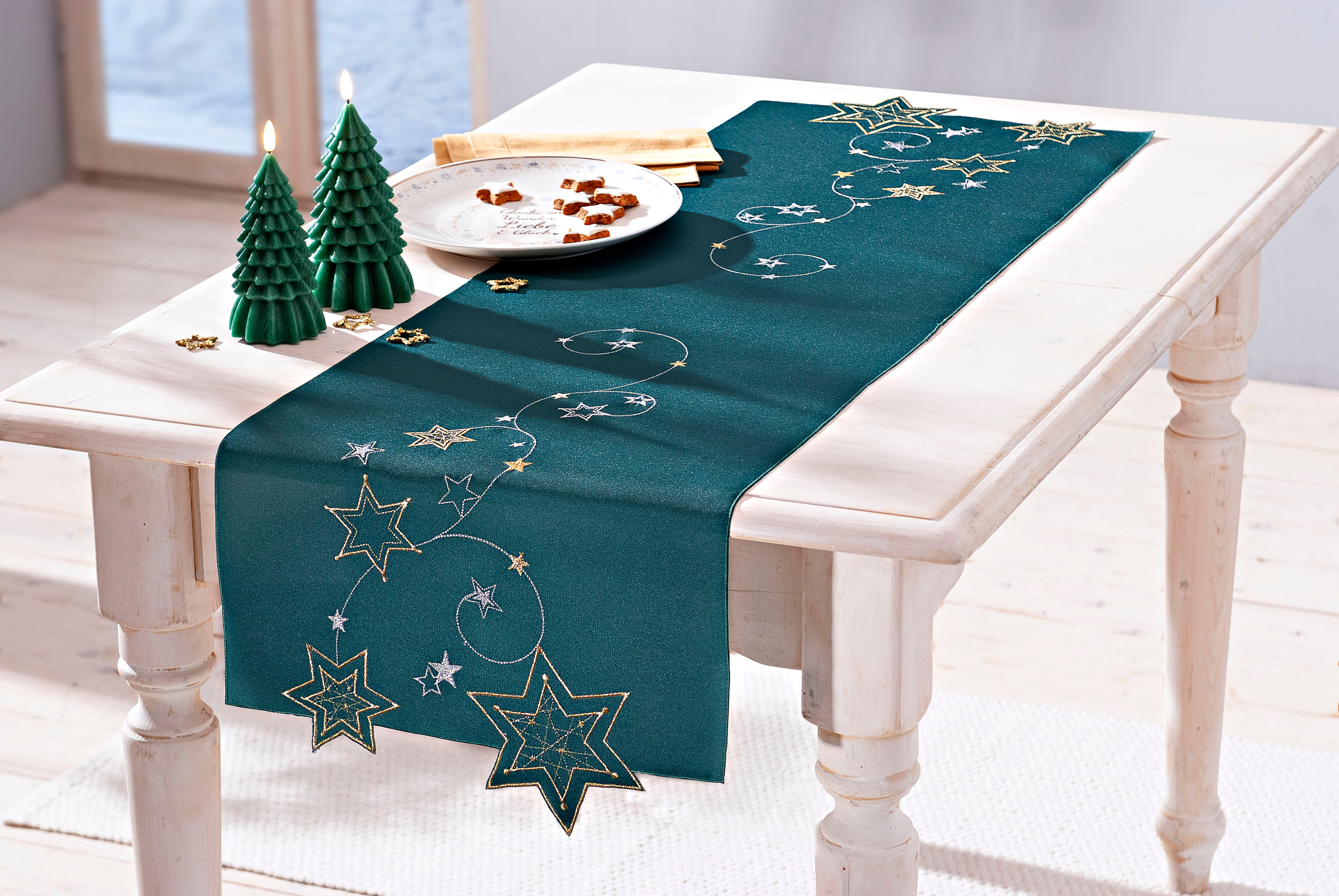 Tischläufer Sternenglanz, grün 40x140 cm bestellen