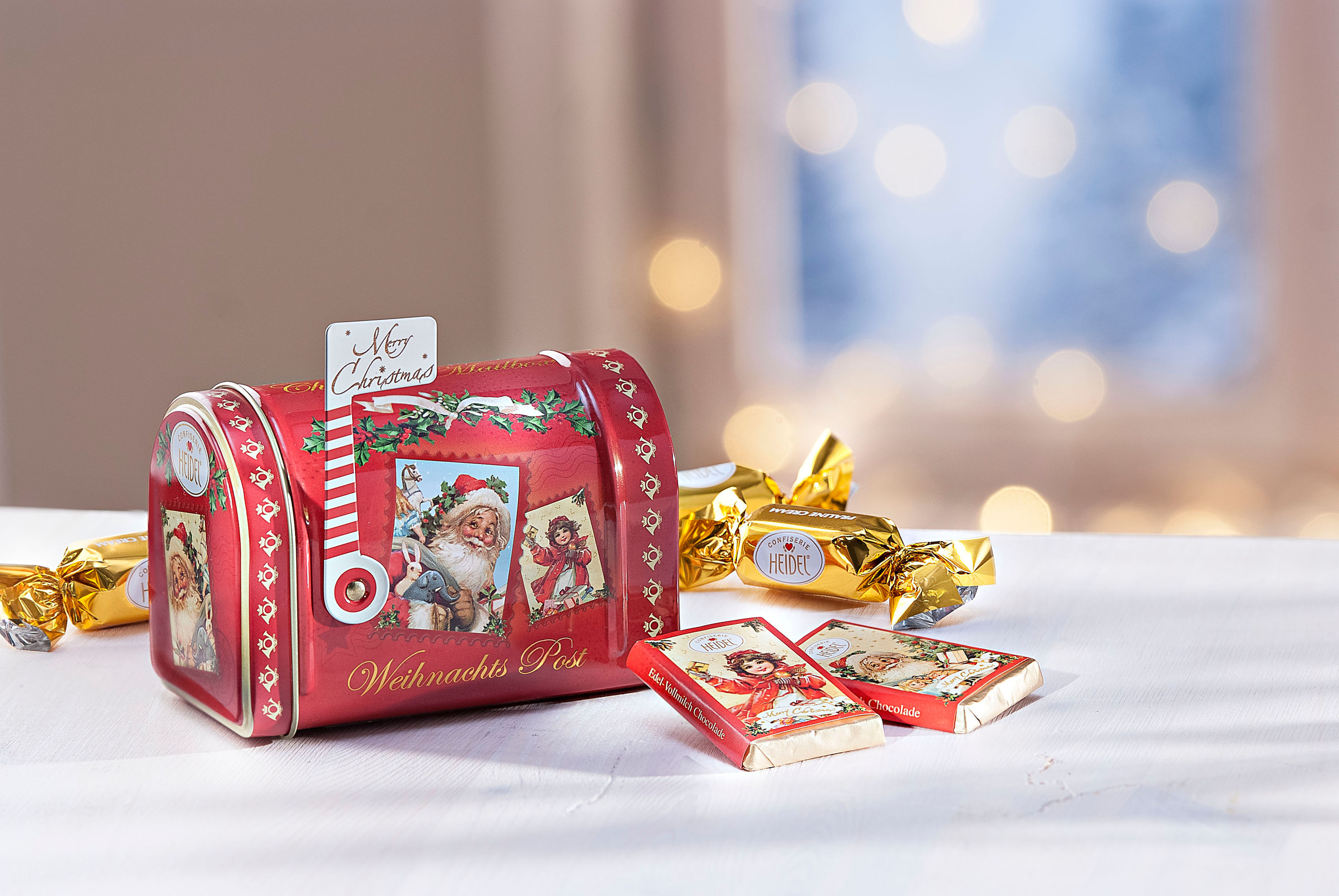 Weihnachts- Post-Box aus Metall mit Edel-Schokolade & Pralinen | Weltbild.de