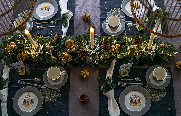 Tischdeko Weihnachten: basteln - einfach und trotzdem opulent