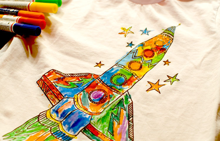DIY: Shirts mit Textilfarben bemalen | tausendkind Magazin