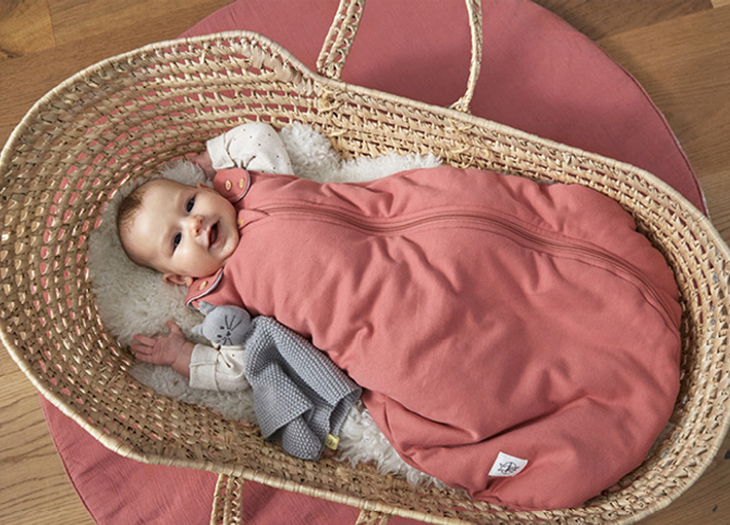 Ruhig Stilvoll Schlaf Babybettausstattung | in & den